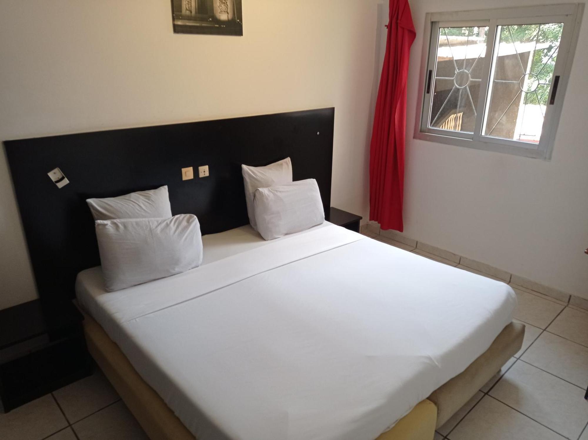 Residence Amann Appartement Et Spa Hammam Sauna Jacuzzi Marcory Exterior foto
