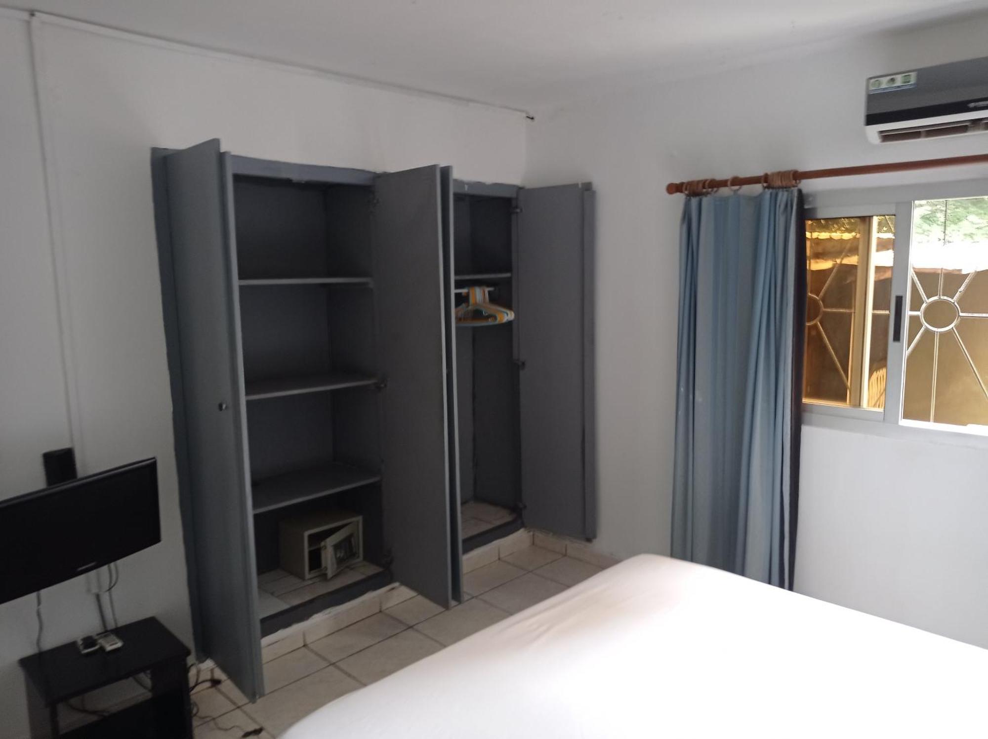 Residence Amann Appartement Et Spa Hammam Sauna Jacuzzi Marcory Exterior foto