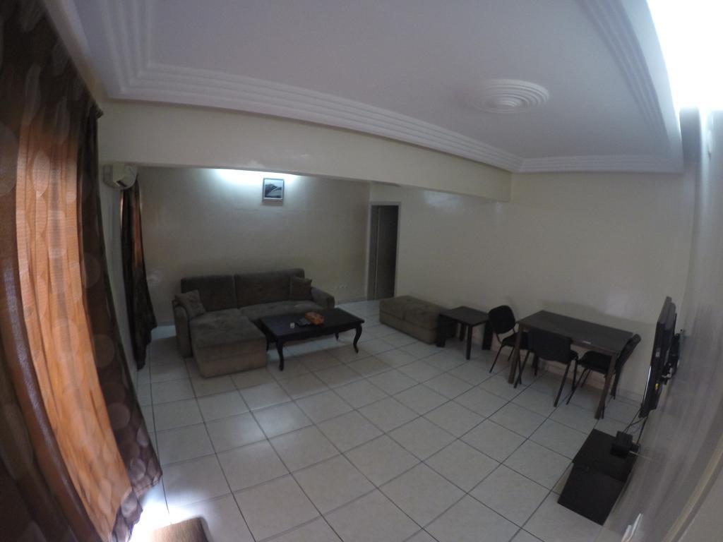 Residence Amann Appartement Et Spa Hammam Sauna Jacuzzi Marcory Exterior foto