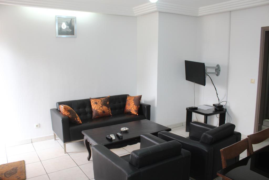 Residence Amann Appartement Et Spa Hammam Sauna Jacuzzi Marcory Exterior foto